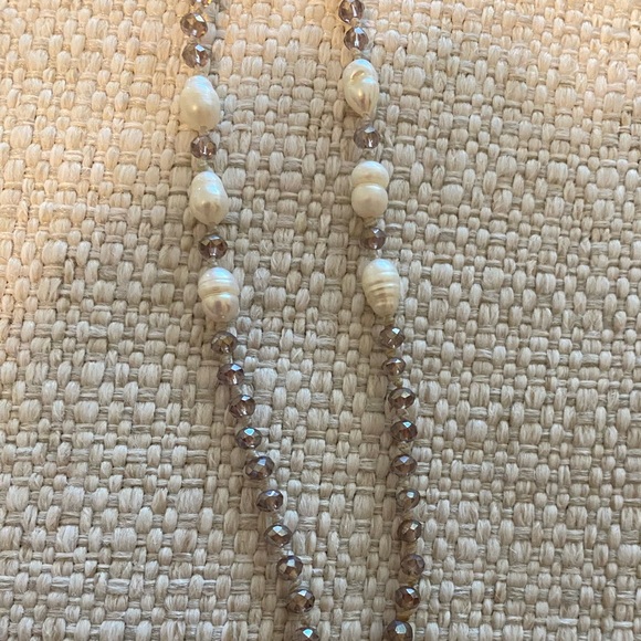 🌸Neclace Boho style NWOT sparkly violet bead w/ faux Baroque Pearl & Beige - Picture 12 of 13